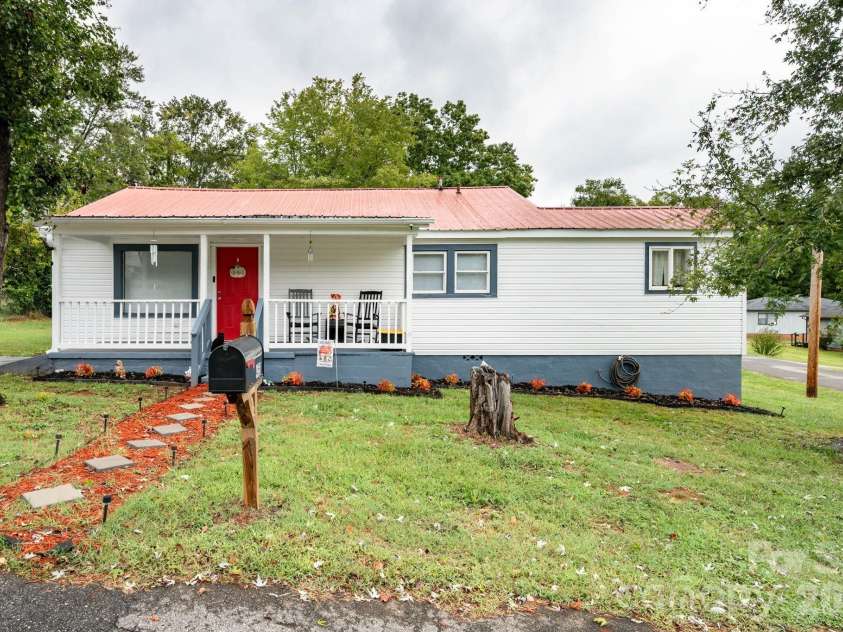 459 Harmon Street, Forest City, NC 28043.  MLS# CAR4427199, YatesRealty ID 53304. 