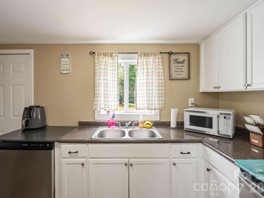 459 Harmon Street, Forest City, NC 28043.  MLS# CAR4427199, YatesRealty ID 53304. 