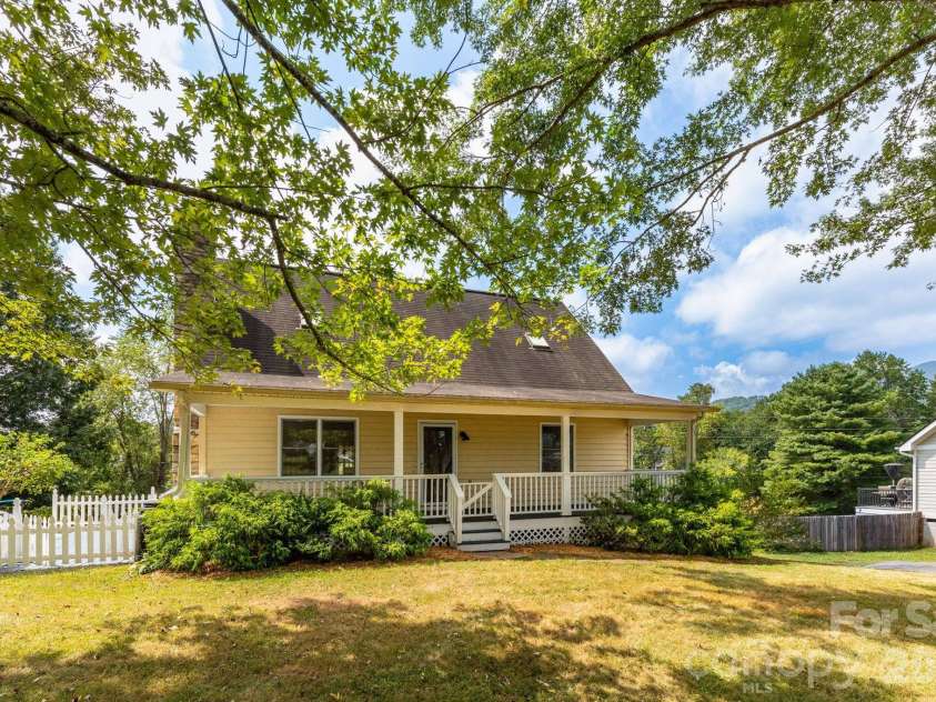 751 Bryson Road, Candler, NC 28715.  MLS# CAR4428722, YatesRealty ID 53305. 