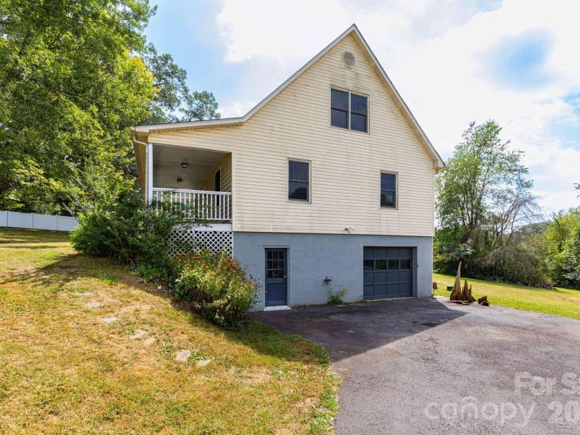 751 Bryson Road, Candler, NC 28715.  MLS# CAR4428722, YatesRealty ID 53305. 