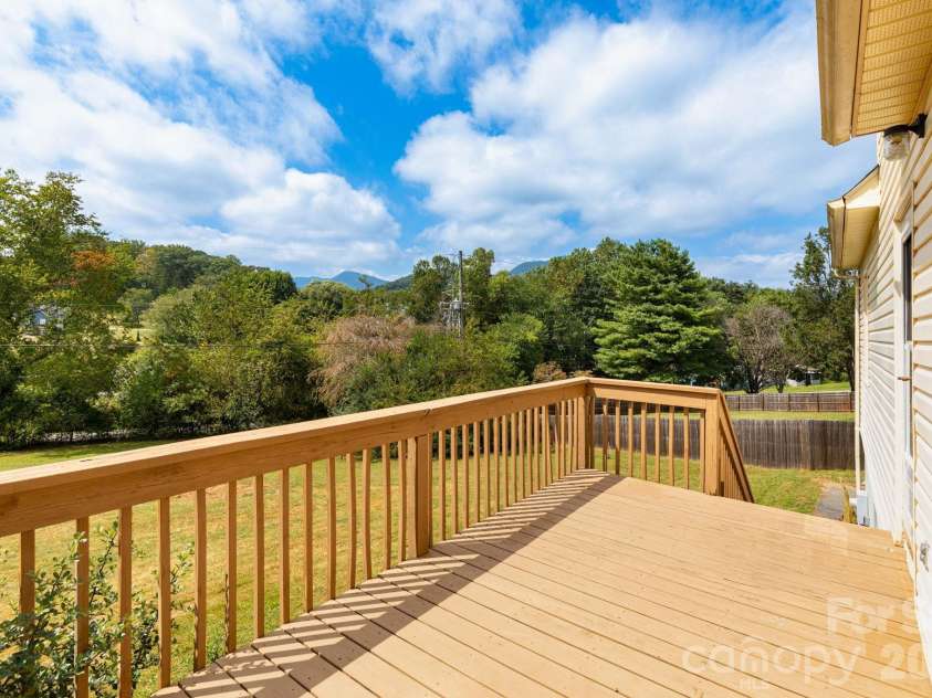 751 Bryson Road, Candler, NC 28715.  MLS# CAR4428722, YatesRealty ID 53305. 