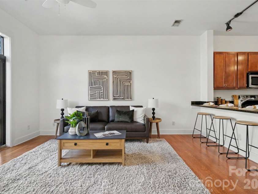 3259 Noda Boulevard, Charlotte, NC 28205.  MLS# CAR4428566, YatesRealty ID 53306. 
