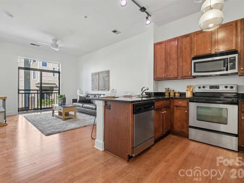 3259 Noda Boulevard, Charlotte, NC 28205.  MLS# CAR4428566, YatesRealty ID 53306. 