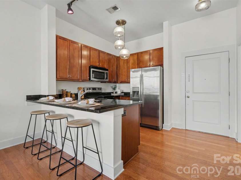 3259 Noda Boulevard, Charlotte, NC 28205.  MLS# CAR4428566, YatesRealty ID 53306. 