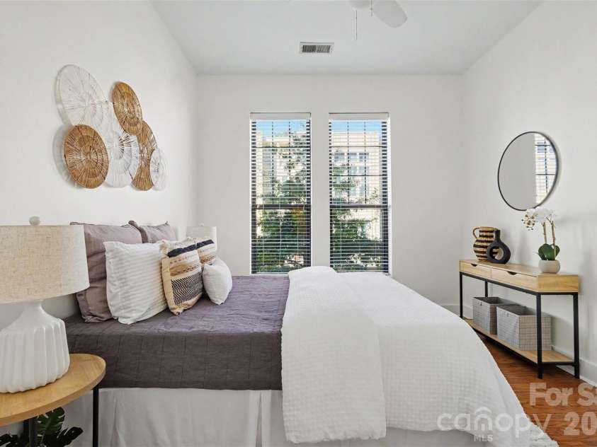 3259 Noda Boulevard, Charlotte, NC 28205.  MLS# CAR4428566, YatesRealty ID 53306. 