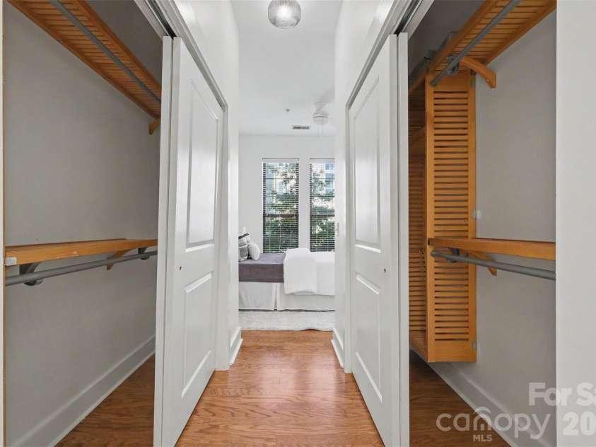 3259 Noda Boulevard, Charlotte, NC 28205.  MLS# CAR4428566, YatesRealty ID 53306. 