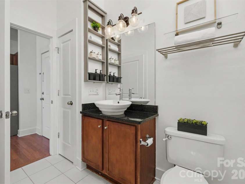 3259 Noda Boulevard, Charlotte, NC 28205.  MLS# CAR4428566, YatesRealty ID 53306. 