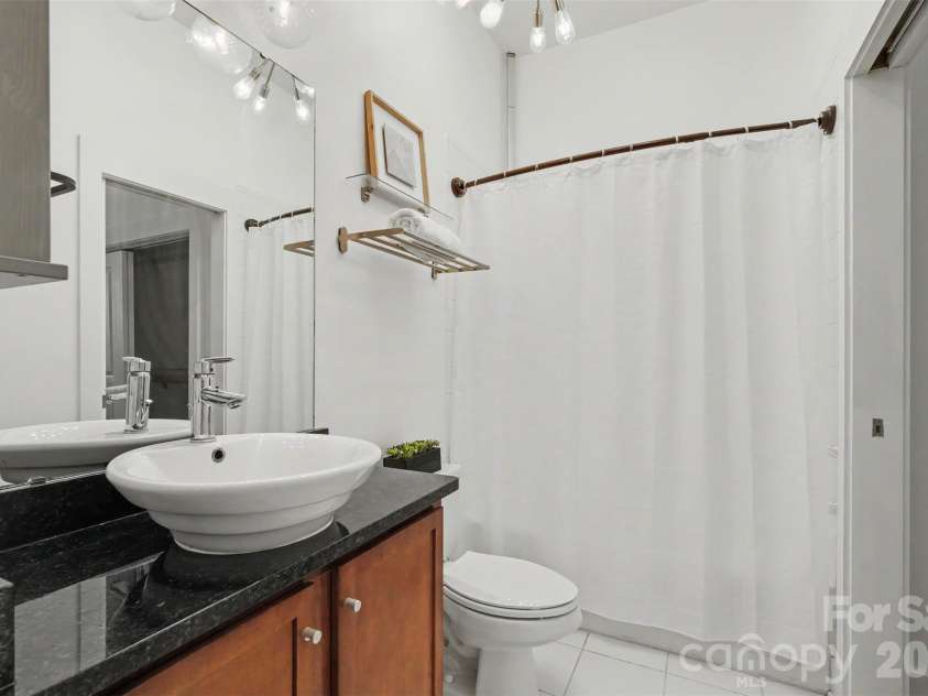 3259 Noda Boulevard, Charlotte, NC 28205.  MLS# CAR4428566, YatesRealty ID 53306. 