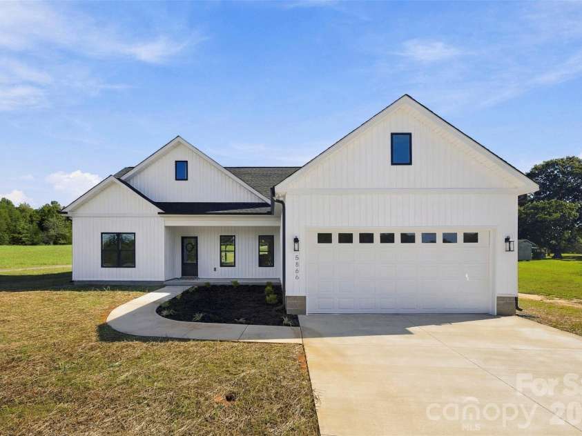 5866 Old Mocksville Road, Salisbury, NC 28144.  MLS# CAR4428505, YatesRealty ID 53308. 
