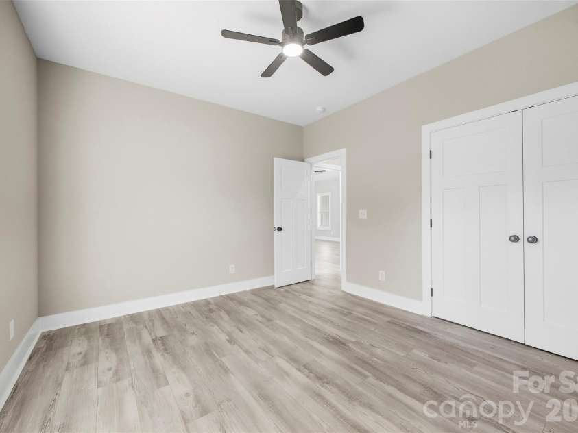 5866 Old Mocksville Road, Salisbury, NC 28144.  MLS# CAR4428505, YatesRealty ID 53308. 