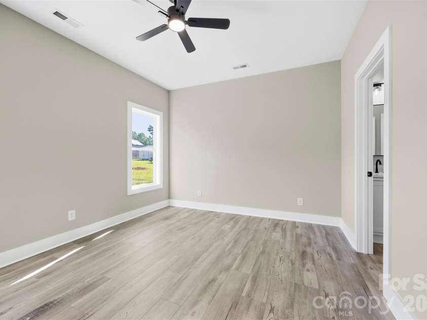 5866 Old Mocksville Road, Salisbury, NC 28144.  MLS# CAR4428505, YatesRealty ID 53308. 