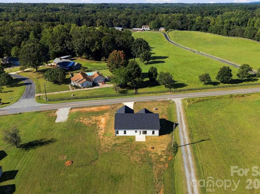 5866 Old Mocksville Road, Salisbury, NC 28144.  MLS# CAR4428505, YatesRealty ID 53308. 