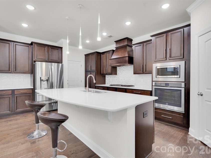 11715 Clems Branch Drive, Charlotte, NC 28277.  MLS# CAR4419709, YatesRealty ID 53309. 