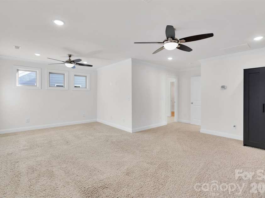 11715 Clems Branch Drive, Charlotte, NC 28277.  MLS# CAR4419709, YatesRealty ID 53309. 