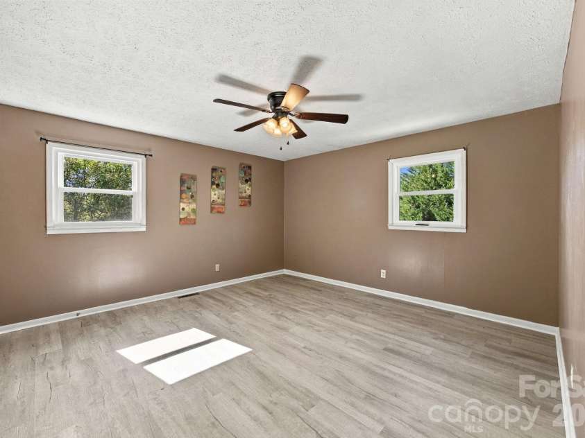 2935 Palmer Place, Hudson, NC 28638.  MLS# CAR4422524, YatesRealty ID 53310. 