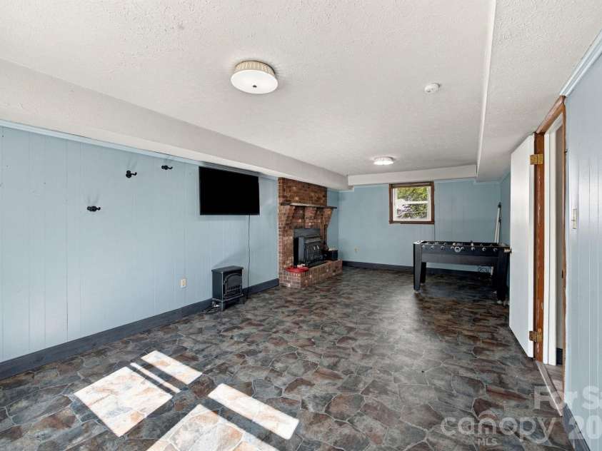 2935 Palmer Place, Hudson, NC 28638.  MLS# CAR4422524, YatesRealty ID 53310. 