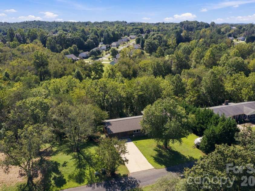 2935 Palmer Place, Hudson, NC 28638.  MLS# CAR4422524, YatesRealty ID 53310. 