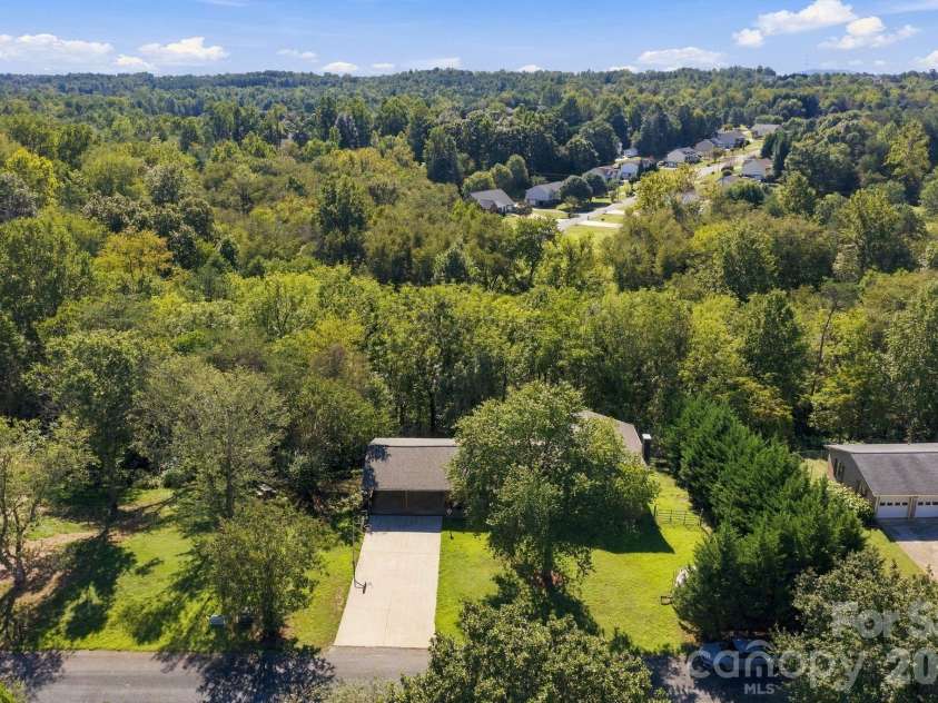 2935 Palmer Place, Hudson, NC 28638.  MLS# CAR4422524, YatesRealty ID 53310. 