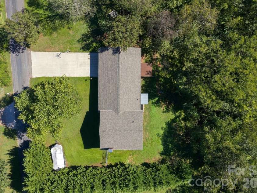 2935 Palmer Place, Hudson, NC 28638.  MLS# CAR4422524, YatesRealty ID 53310. 