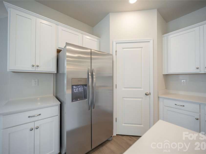 535 Larragan Drive, Denver, NC 28037.  MLS# CAR4427925, YatesRealty ID 53312. 