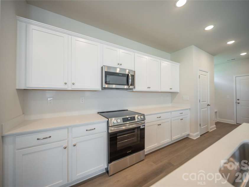 535 Larragan Drive, Denver, NC 28037.  MLS# CAR4427925, YatesRealty ID 53312. 