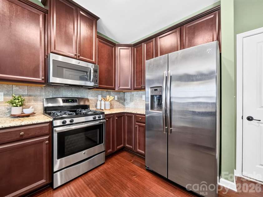2410 Alyssa Lane, Charlotte, NC 28208.  MLS# CAR4428264, YatesRealty ID 53313. 