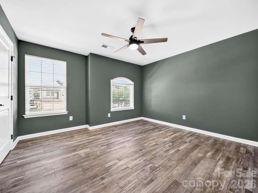 2410 Alyssa Lane, Charlotte, NC 28208.  MLS# CAR4428264, YatesRealty ID 53313. 
