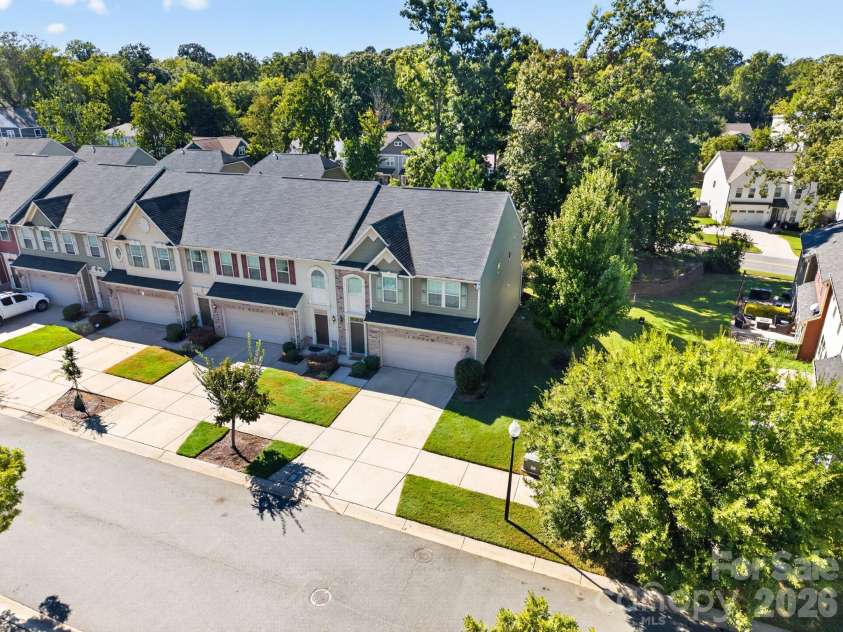 2410 Alyssa Lane, Charlotte, NC 28208.  MLS# CAR4428264, YatesRealty ID 53313. 