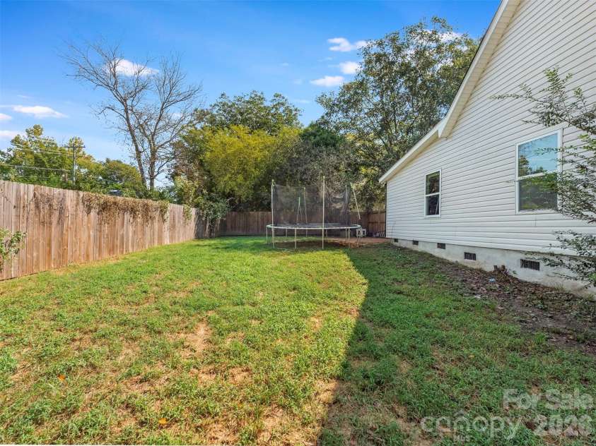 106 Park Street, Clover, SC 29710.  MLS# CAR4428879, YatesRealty ID 53314. 