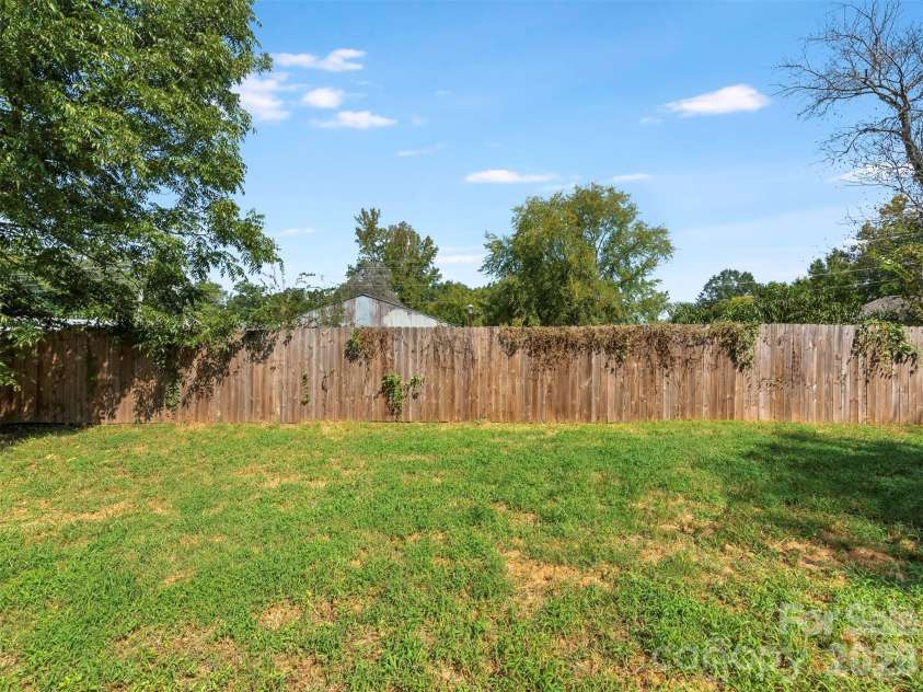 106 Park Street, Clover, SC 29710.  MLS# CAR4428879, YatesRealty ID 53314. 