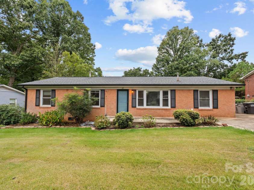 117 Tremont Terrace, Bessemer City, NC 28016.  MLS# CAR4428146, YatesRealty ID 53317. 