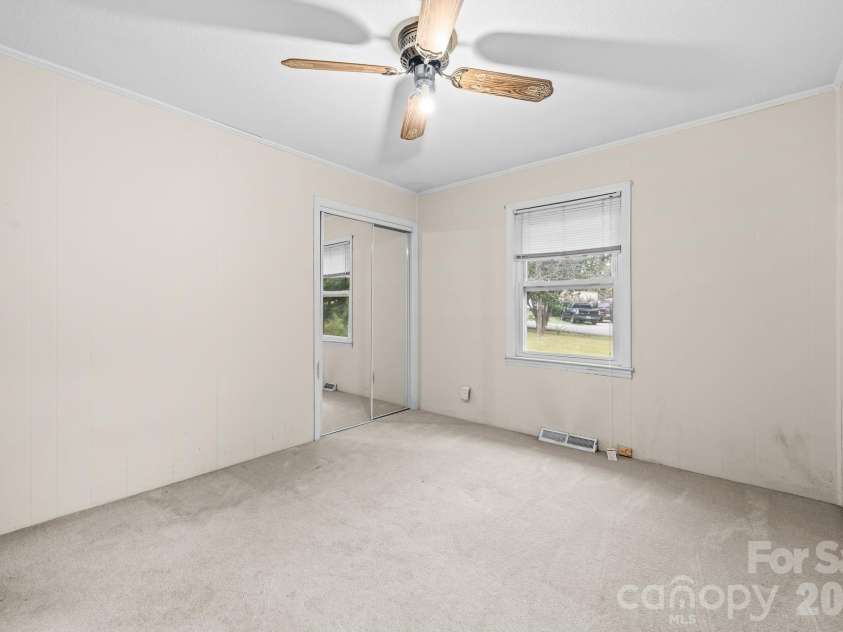 117 Tremont Terrace, Bessemer City, NC 28016.  MLS# CAR4428146, YatesRealty ID 53317. Second Bedroom