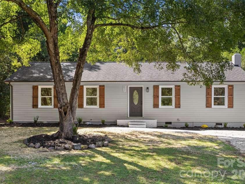 452 Riverdale Road, Mocksville, NC 27028.  MLS# CAR4428592, YatesRealty ID 53319. 