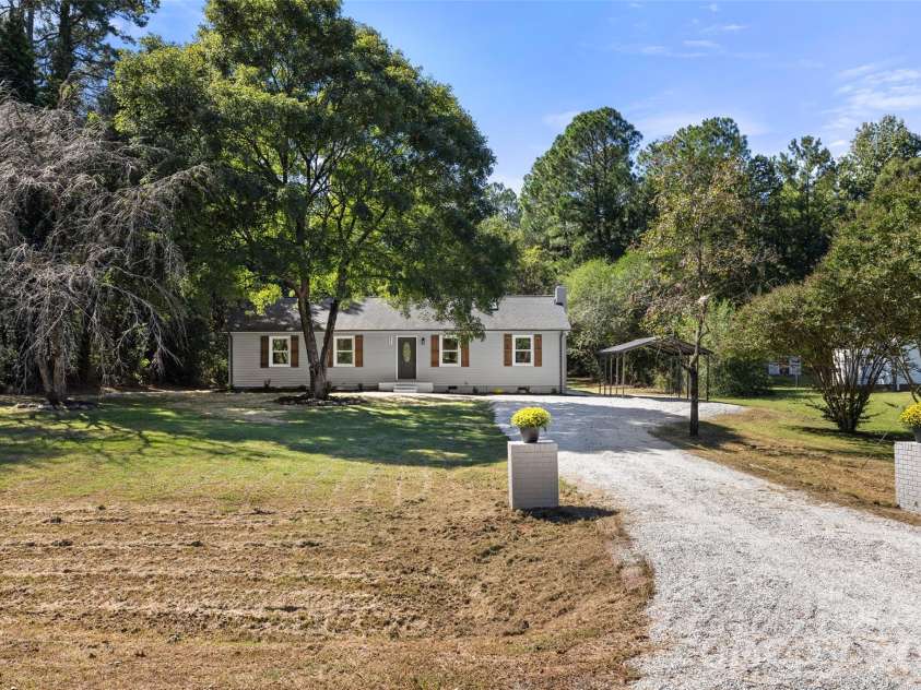 452 Riverdale Road, Mocksville, NC 27028.  MLS# CAR4428592, YatesRealty ID 53319. 