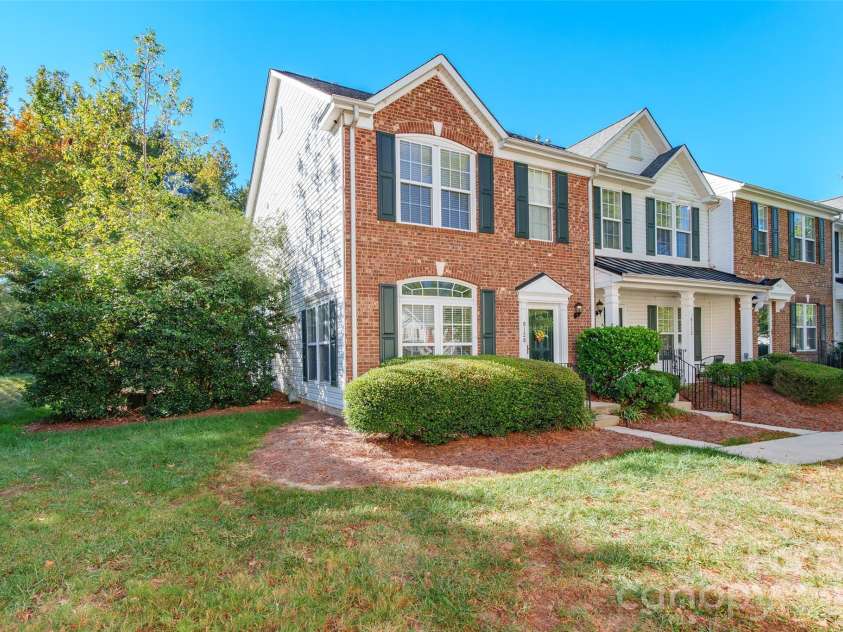 8128 Sapwood Court, Matthews, NC 28104.  MLS# CAR4320168, YatesRealty ID 5332. 