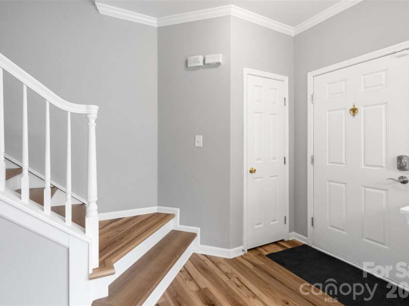 8128 Sapwood Court, Matthews, NC 28104.  MLS# CAR4320168, YatesRealty ID 5332. 