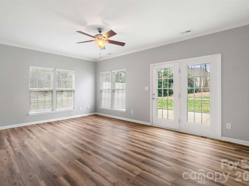 8128 Sapwood Court, Matthews, NC 28104.  MLS# CAR4320168, YatesRealty ID 5332. 