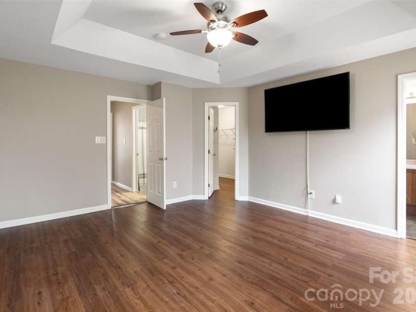 8128 Sapwood Court, Matthews, NC 28104.  MLS# CAR4320168, YatesRealty ID 5332. 