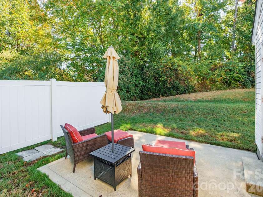 8128 Sapwood Court, Matthews, NC 28104.  MLS# CAR4320168, YatesRealty ID 5332. 