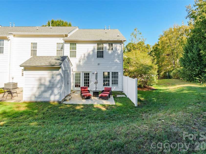 8128 Sapwood Court, Matthews, NC 28104.  MLS# CAR4320168, YatesRealty ID 5332. 