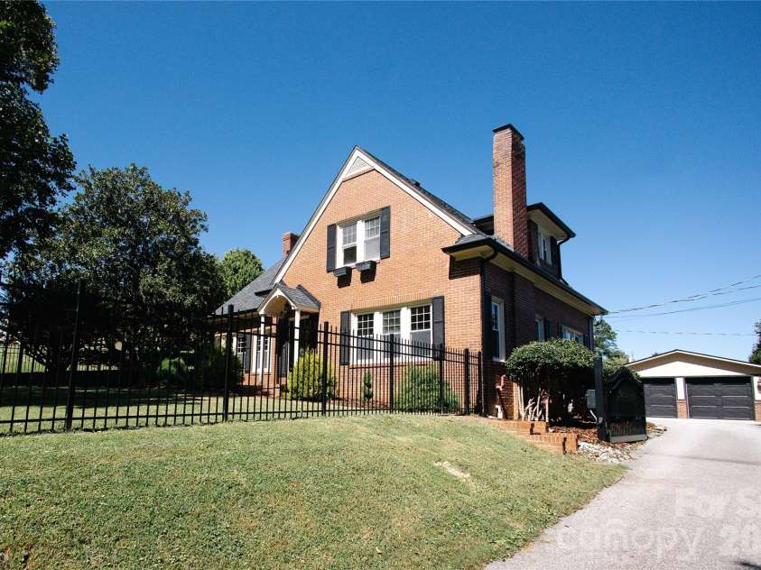 569 Rutherford Road, Marion, NC 28752.  MLS# CAR4424858, YatesRealty ID 53323. 