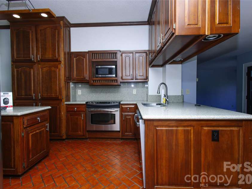 569 Rutherford Road, Marion, NC 28752.  MLS# CAR4424858, YatesRealty ID 53323. 