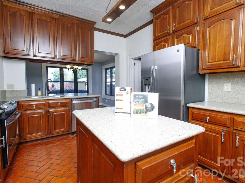 569 Rutherford Road, Marion, NC 28752.  MLS# CAR4424858, YatesRealty ID 53323. 