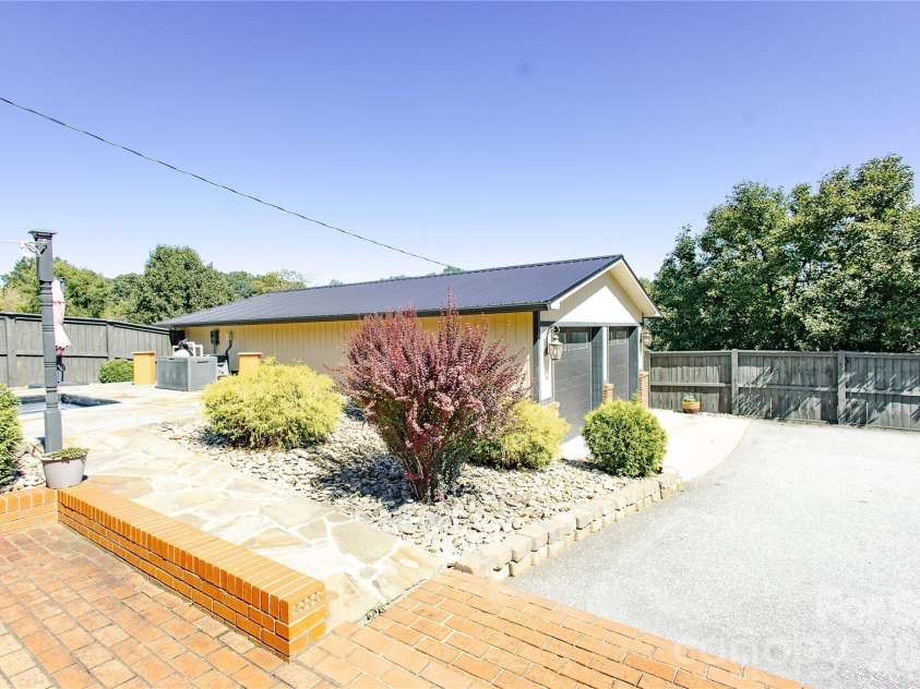 569 Rutherford Road, Marion, NC 28752.  MLS# CAR4424858, YatesRealty ID 53323. 