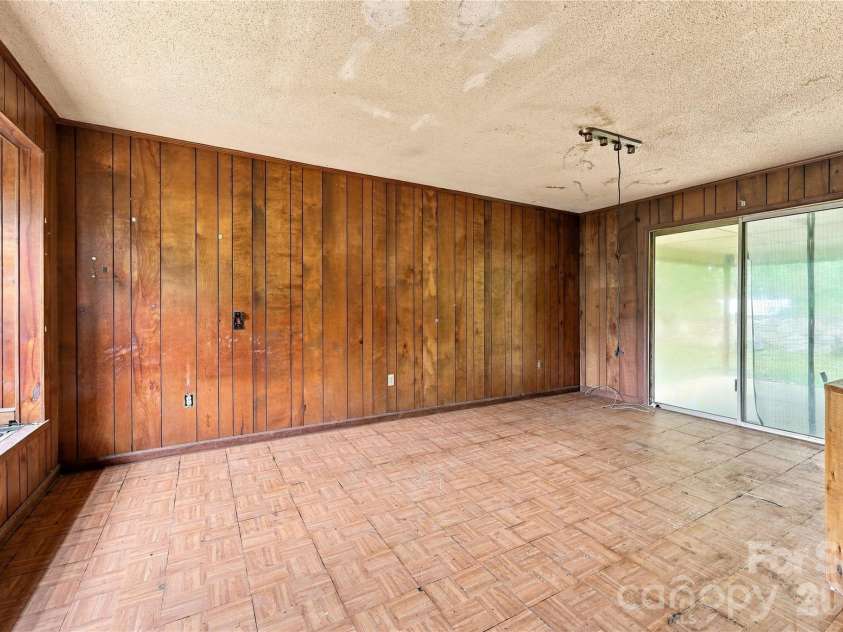 360 Poverty Branch Road, Barnardsville, NC 28709.  MLS# CAR4428894, YatesRealty ID 53324. 