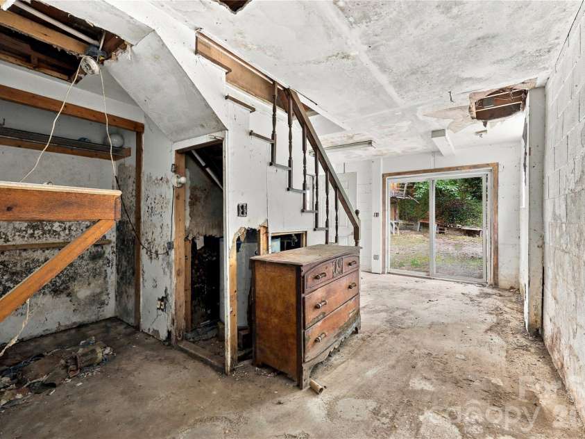 360 Poverty Branch Road, Barnardsville, NC 28709.  MLS# CAR4428894, YatesRealty ID 53324. 