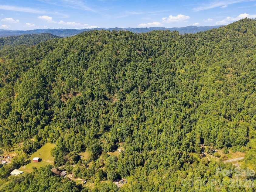 360 Poverty Branch Road, Barnardsville, NC 28709.  MLS# CAR4428894, YatesRealty ID 53324. 