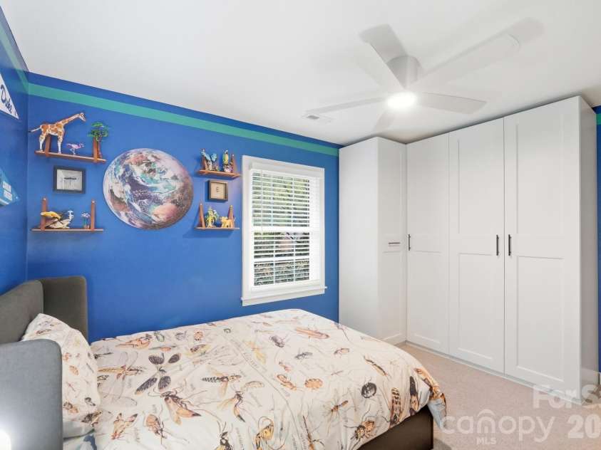 1814 Summerhill Drive, Charlotte, NC 28212.  MLS# CAR4421156, YatesRealty ID 53325. 