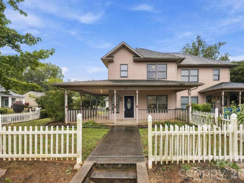 1605 Begonia Way, Rock Hill, SC 29732.  MLS# CAR4428852, YatesRealty ID 53326. 