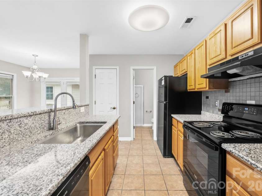 1605 Begonia Way, Rock Hill, SC 29732.  MLS# CAR4428852, YatesRealty ID 53326. 